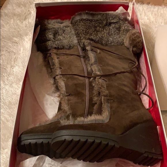 Coach Karita Suede Rabbit - Picture 6 of 8